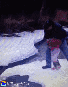 1513058917130682021.gif